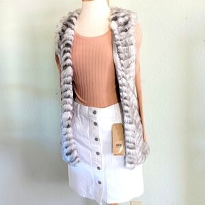 Daytrip Open Front Faux Fur Vest In Gray Black and White Size XS